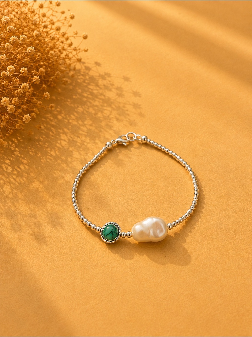 Silver Beaded Bracelet with Green Agate and White Pearl Accent